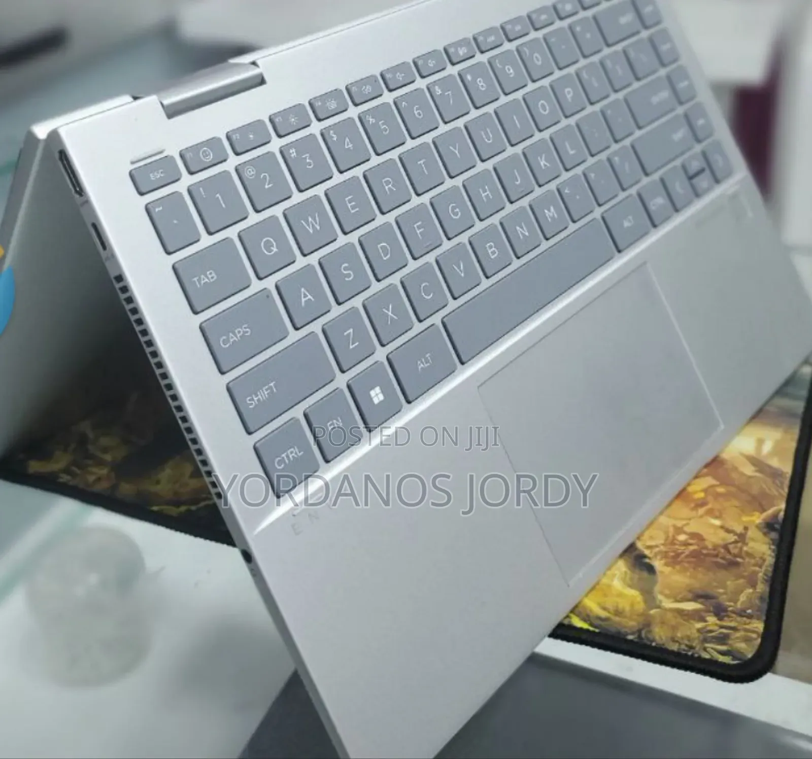 New Laptop HP Envy X360 8GB Intel Core I5 SSD 1T