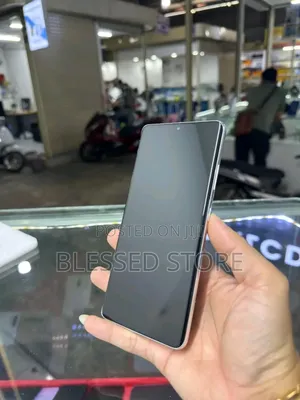 Photo - New Samsung Galaxy S21 Ultra 5G 128 GB Silver