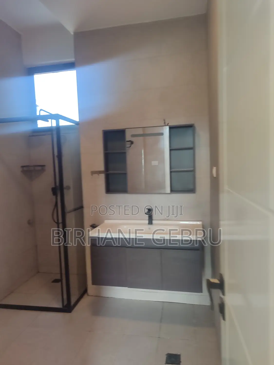 3bedroom Luxury Apartiment for Rent