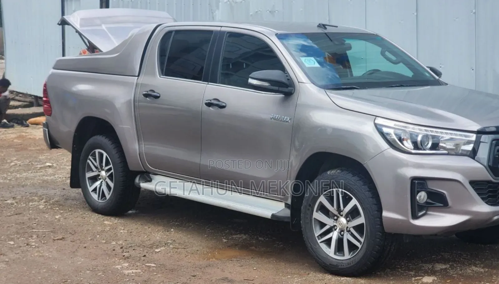 Toyota Hilux 2020 Gold