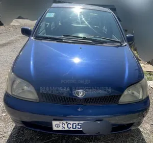 Photo - Toyota Platz 2001 Blue