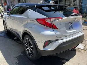 Toyota C-HR 2018 Silver