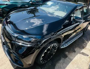 Photo - New Mercedes-Benz EQE EQE 500 4MATIC AWD 2024 Black