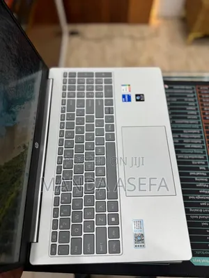 New Laptop HP 16GB Intel Core i5 SSD 1T