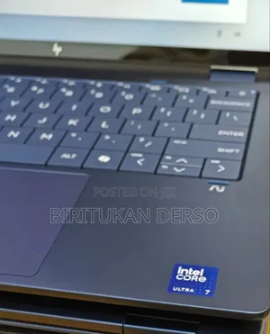 New Laptop HP 16GB Intel Core Ultra 7 SSD 1T