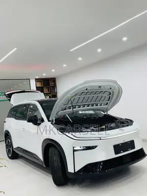 Photo - New Toyota bZ3 2025 Gray