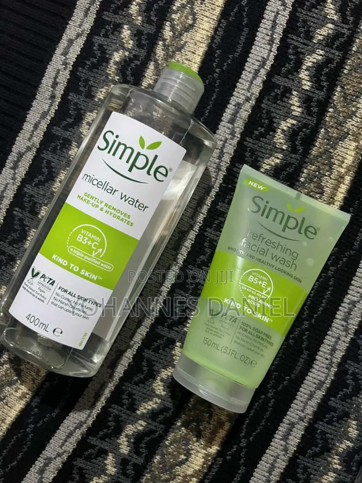 Simple Refreshing Facial Wash