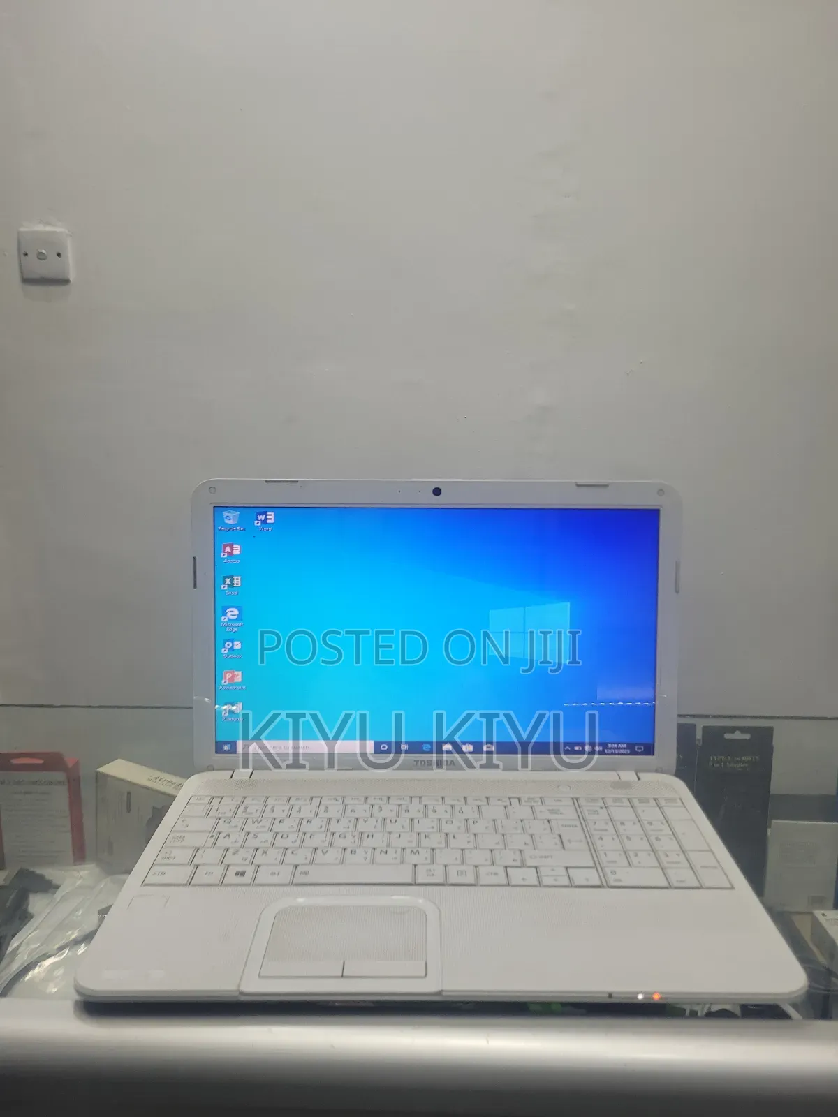 Laptop Toshiba Satellite C50 4GB Intel Core I5 HDD 320GB