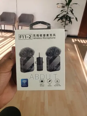 F11 Dual Wireless Mic