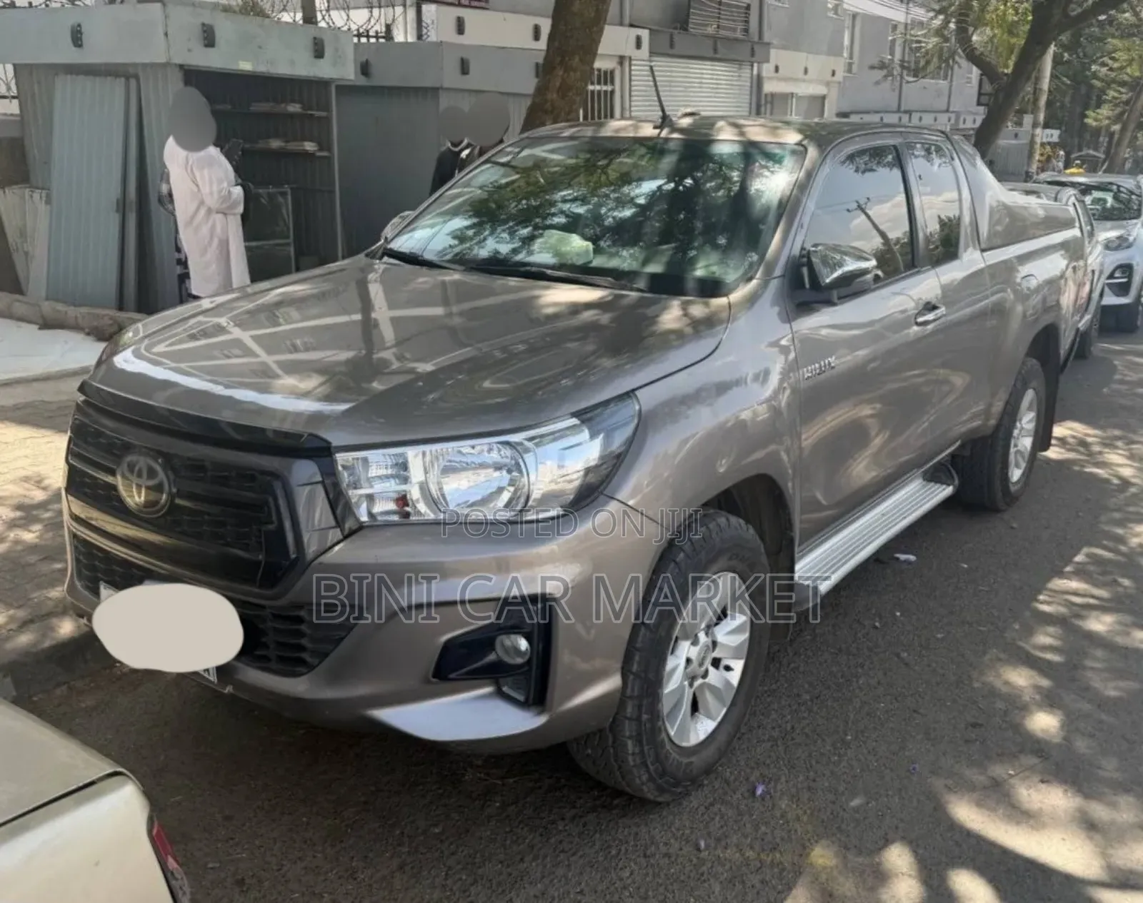 Toyota Hilux 2020 Gray
