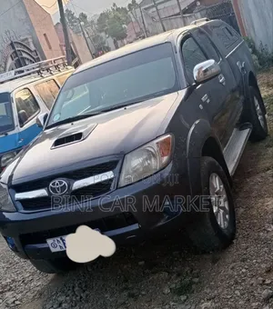Toyota Hilux 2008 Gray
