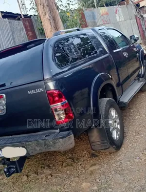 Toyota Hilux 2008 Gray