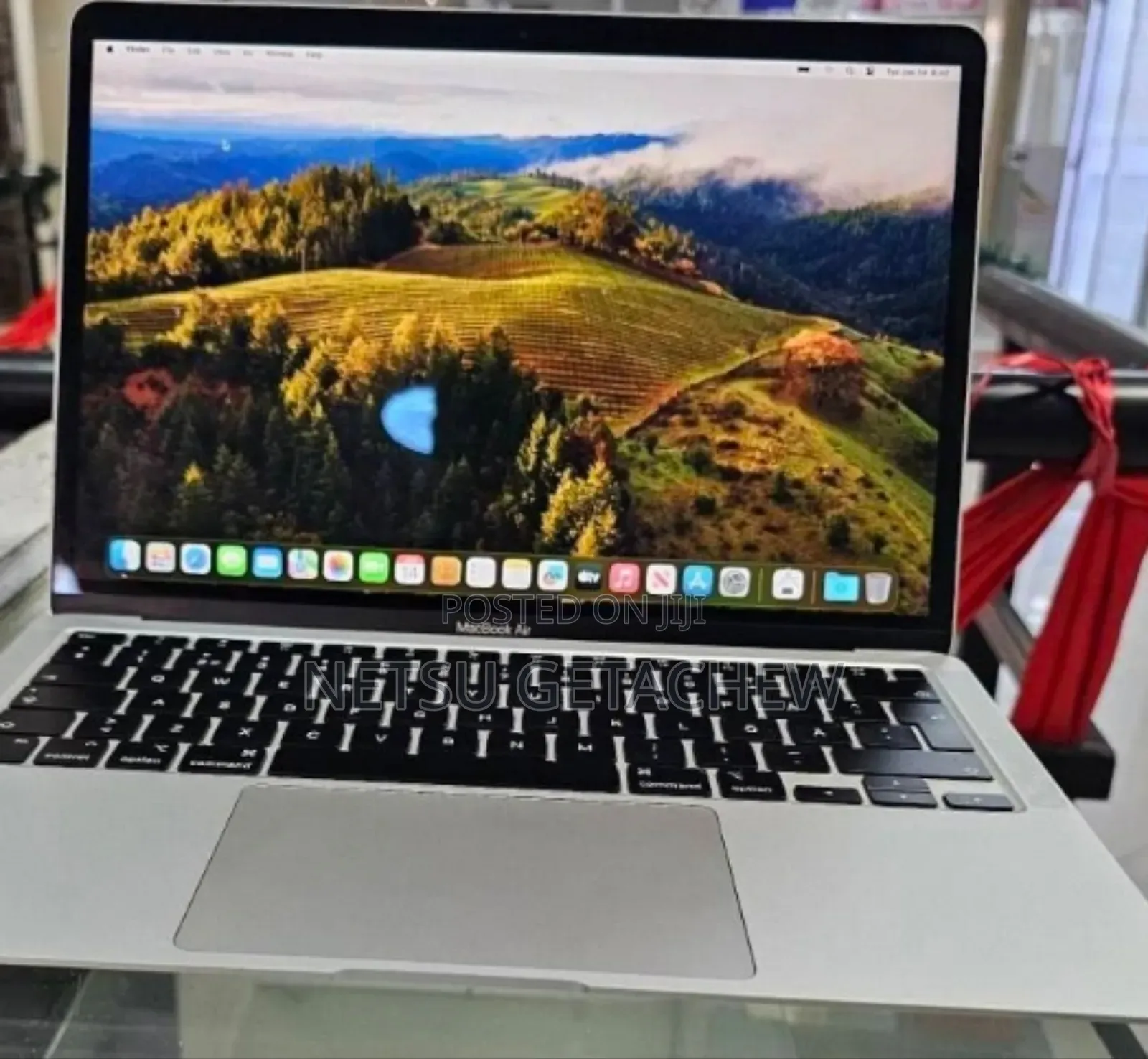 New Laptop Apple MacBook Air 2020 M1 8GB Apple M1 SSD 256GB