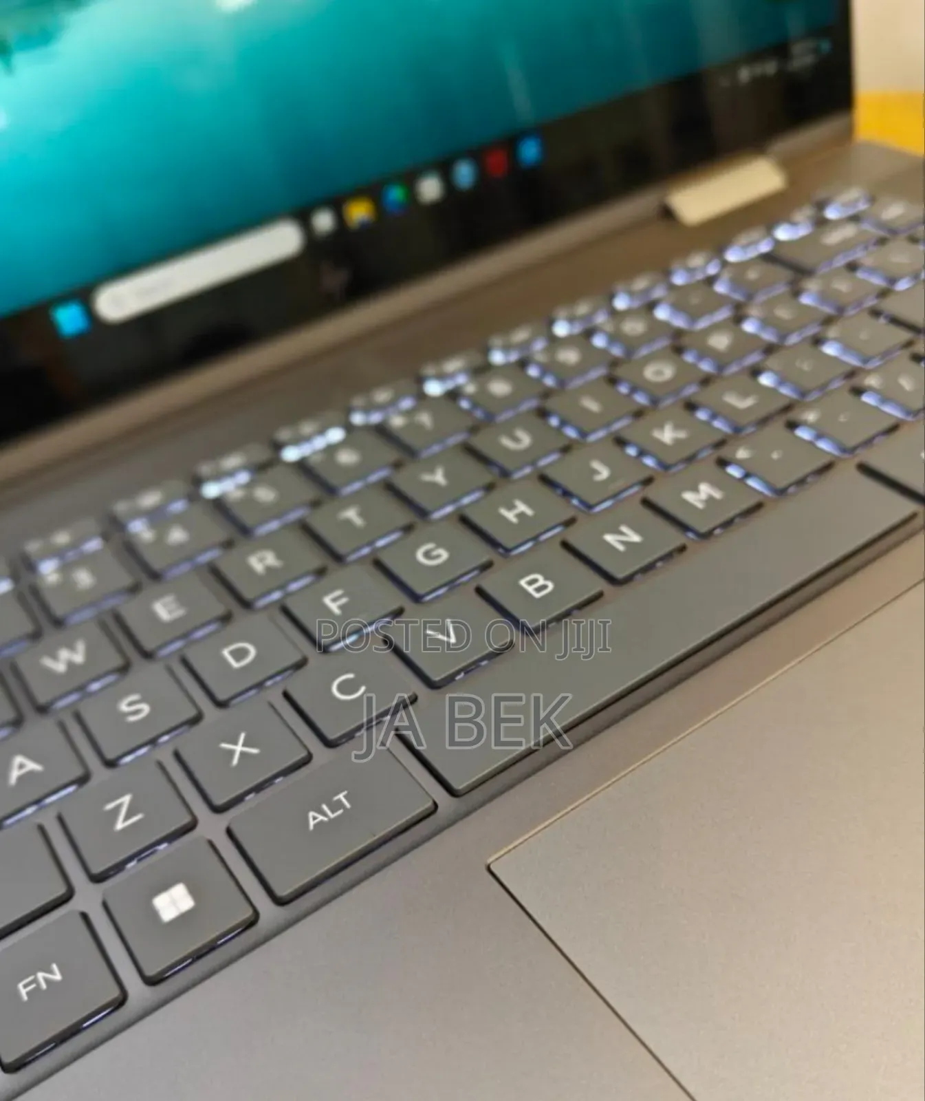 New Laptop HP Envy X360 32GB Intel Core Ultra 7 SSD 1T