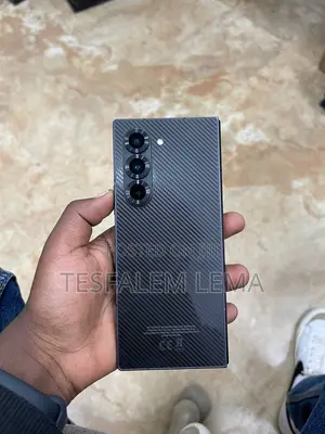 Samsung Z 16 GB Black