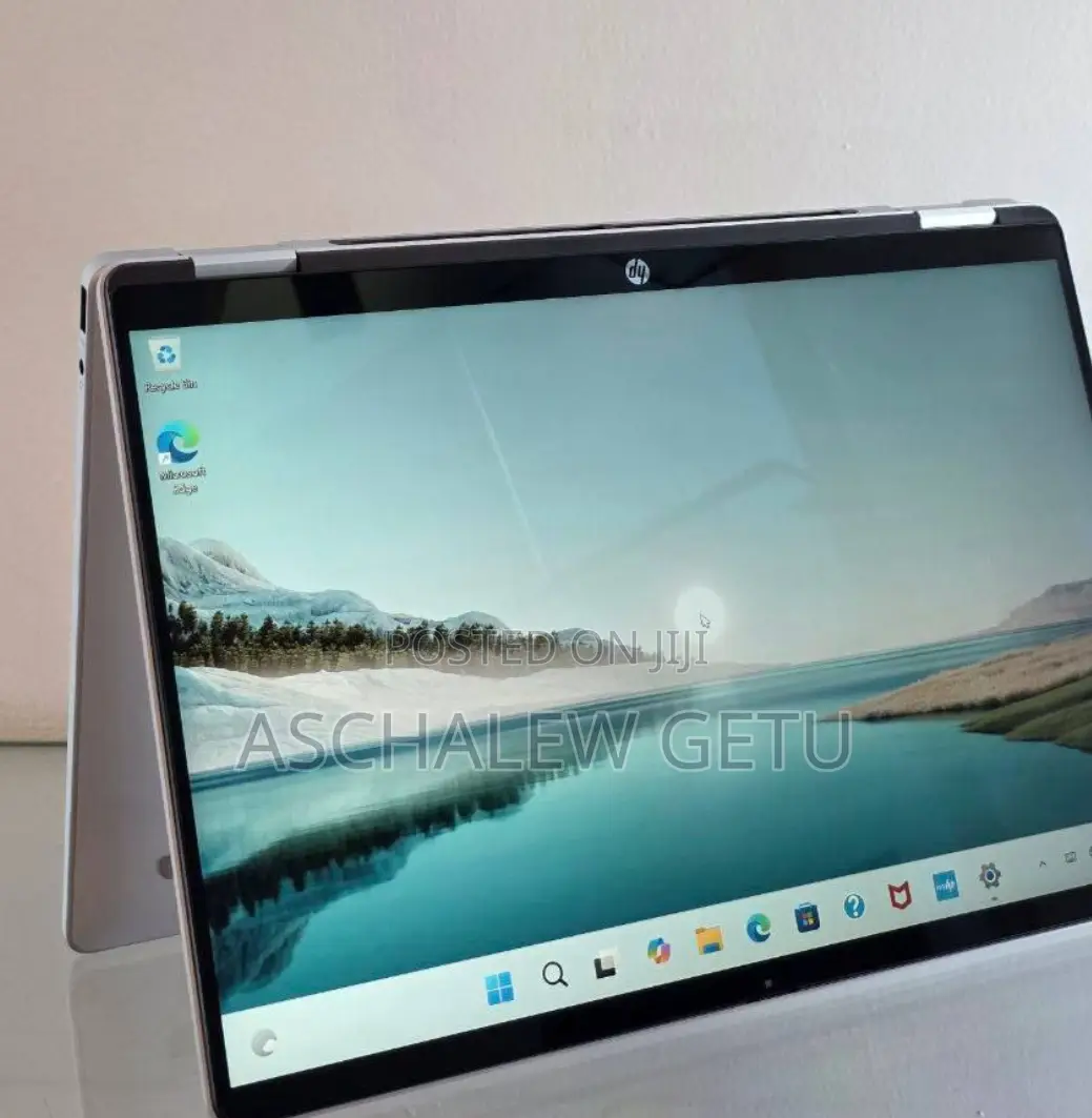 New Laptop HP OmniBook 5 Flip 16GB Intel Core 7 SSD 1T