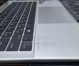 New Laptop HP Dragonfly G4 16GB Intel Core I7 SSD 512GB