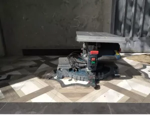 አሉሚኒየም መቁረጫ ማሽን/ Aluminum Cuting Machine