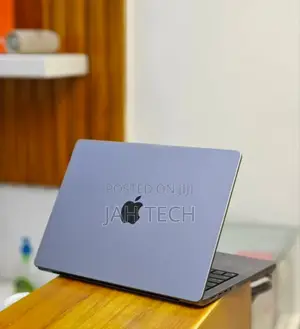 New Laptop Apple MacBook Pro M1 16GB Apple M1 Pro SSD 512GB