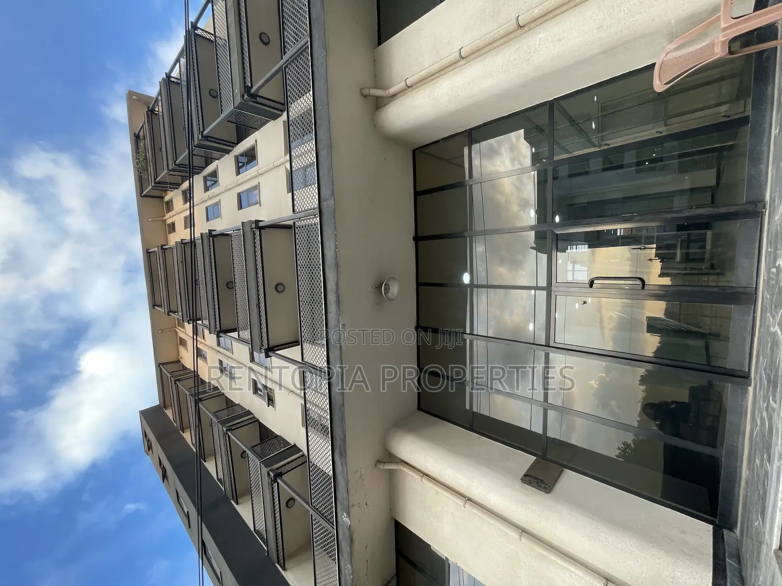 Building for Rent! At Ayat