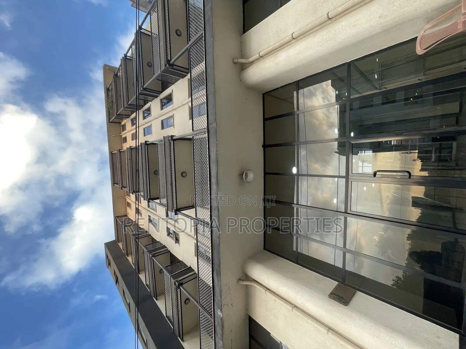 Building for Rent! At Ayat