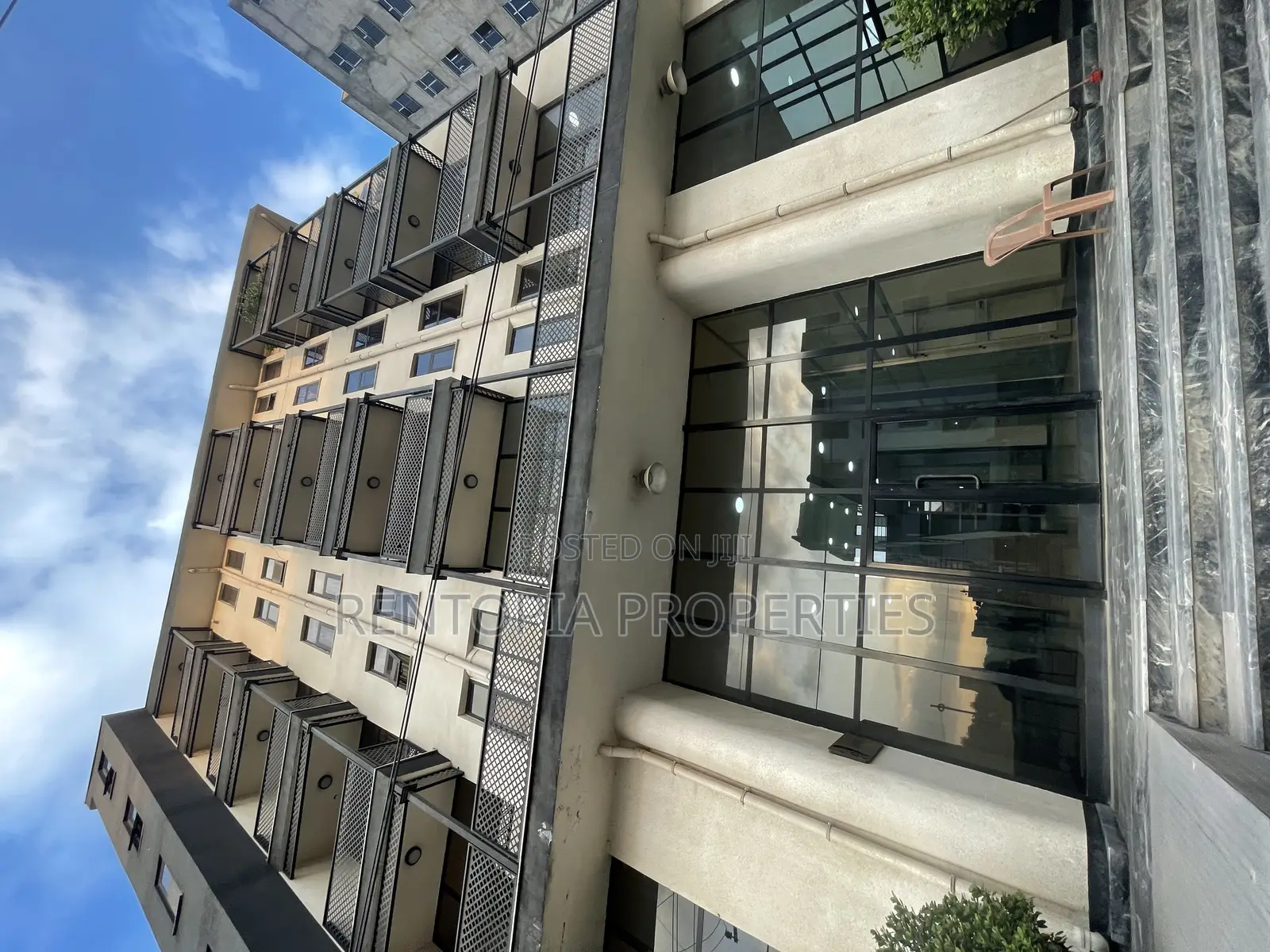 Building for Rent! At Ayat