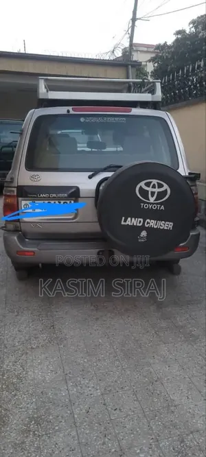 Toyota Land Cruiser 100 4.2 TD 2005 Gray