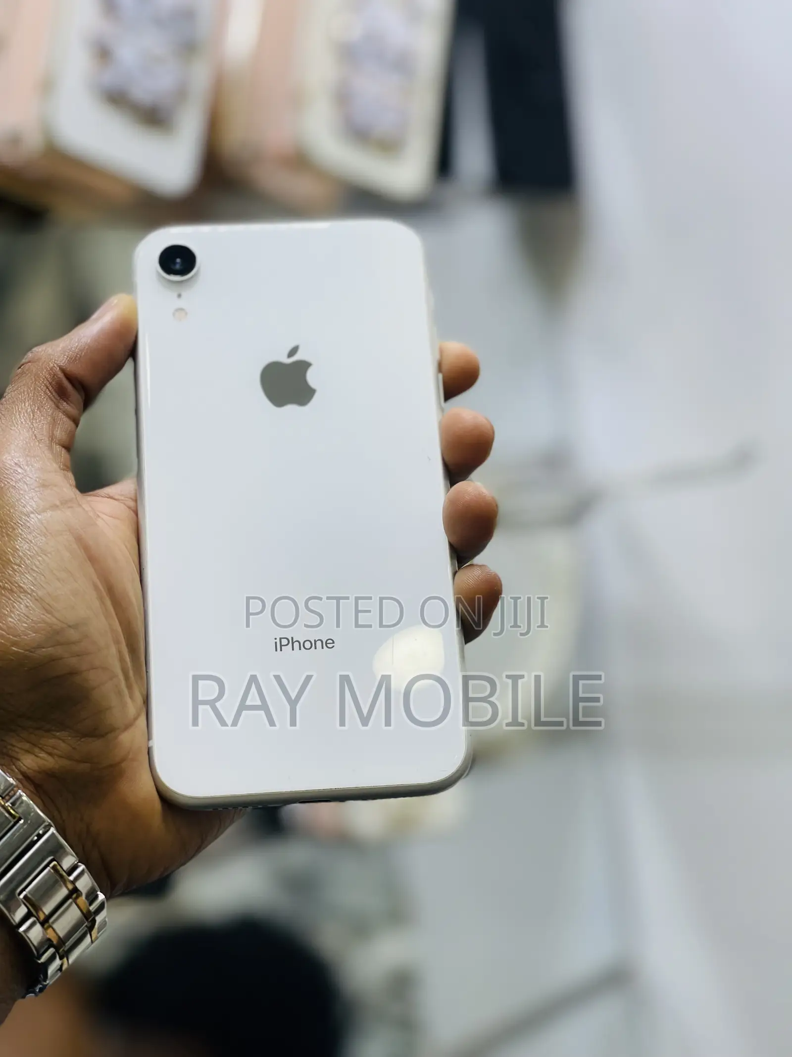 Apple iPhone XR 64 GB White