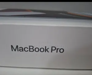 New Laptop Apple MacBook Pro 2021 M1 32GB Apple M1 Max SSD 1T