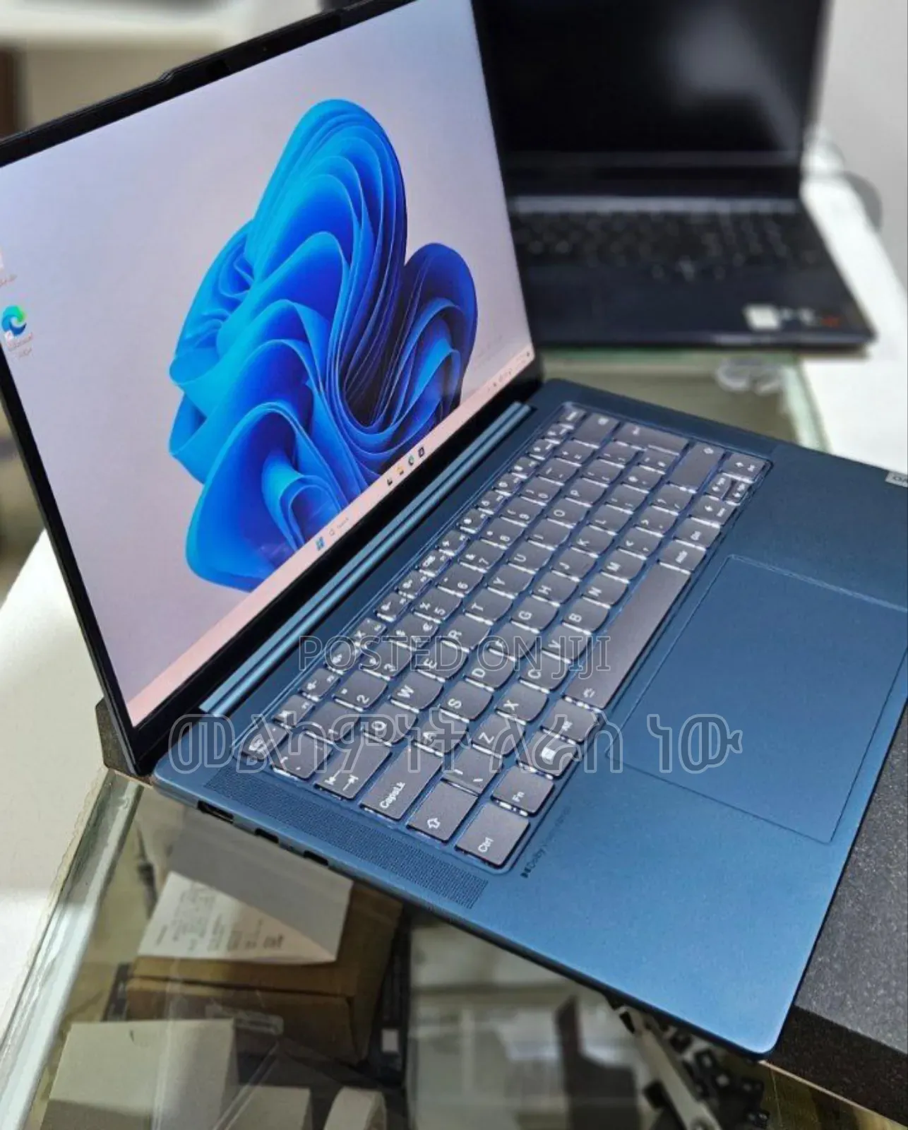 New Laptop Lenovo Yoga 7i 16GB Intel Core I7 SSD 1T