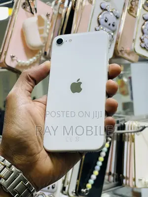Apple iPhone SE 64 GB White