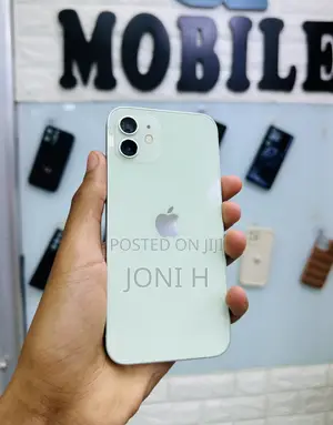 Photo - Apple iPhone 12 64 GB White