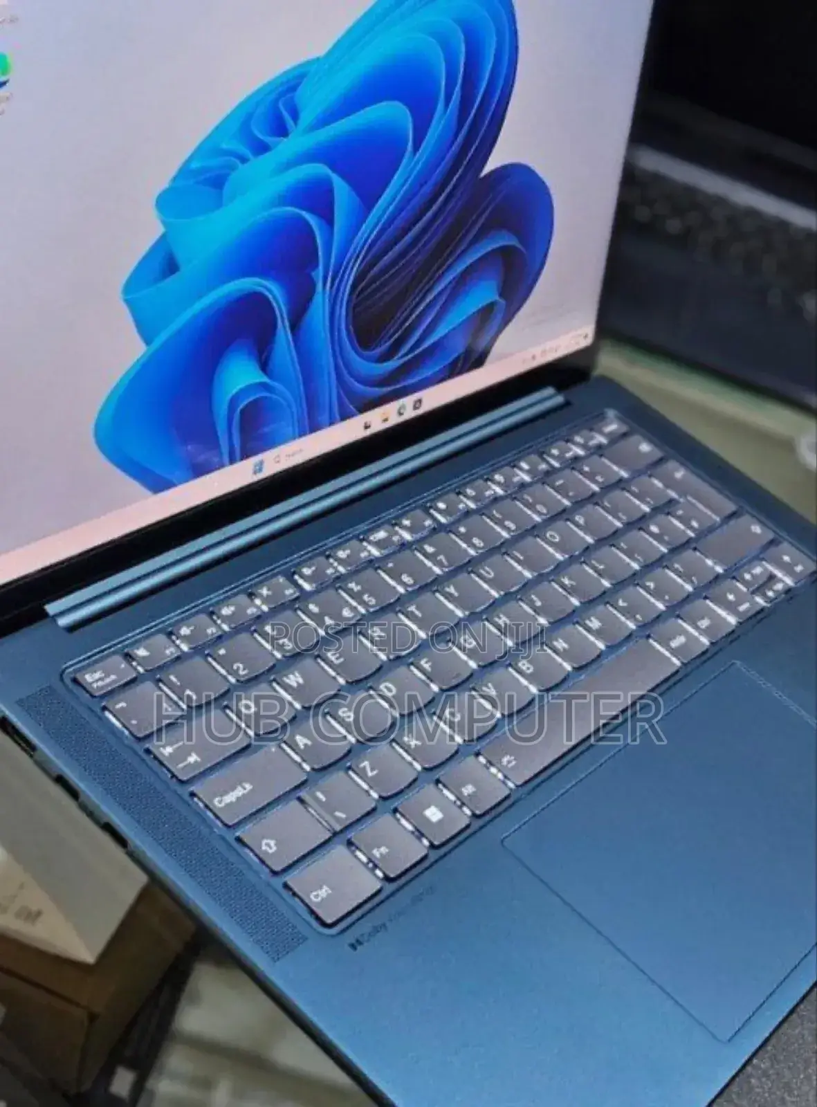 New Laptop Lenovo Yoga 11e 16GB Intel Core I7 SSD 1T