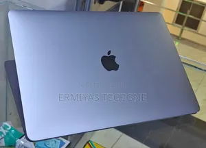 Photo - New Laptop Apple MacBook 8GB Intel Core I7 SSD 256GB