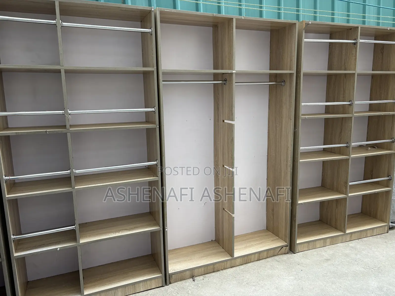 ለ መጠጥ ቤት ወይም ለ ልብስ ቤት የሚሆን