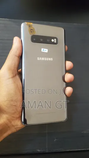 Photo - New Samsung Galaxy S10 Plus 512 GB Black