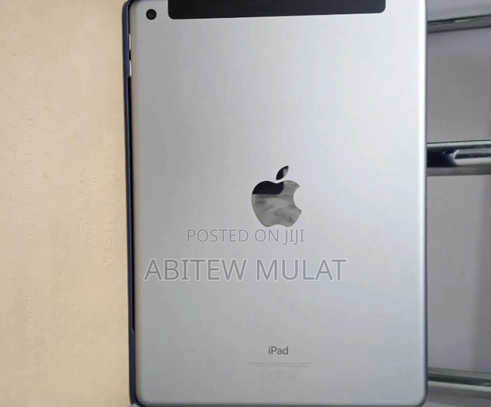 New Apple iPad 9.7 128 GB Silver