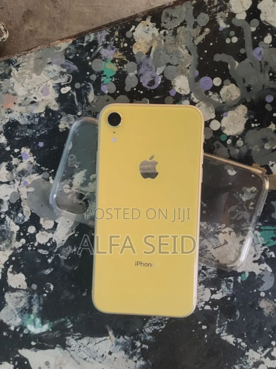 Apple XR 64 GB Yellow