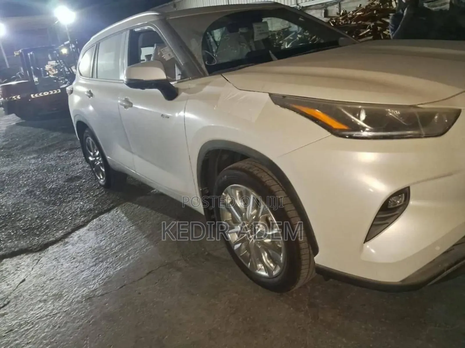 New Toyota Highlander Hybrid 2025 White