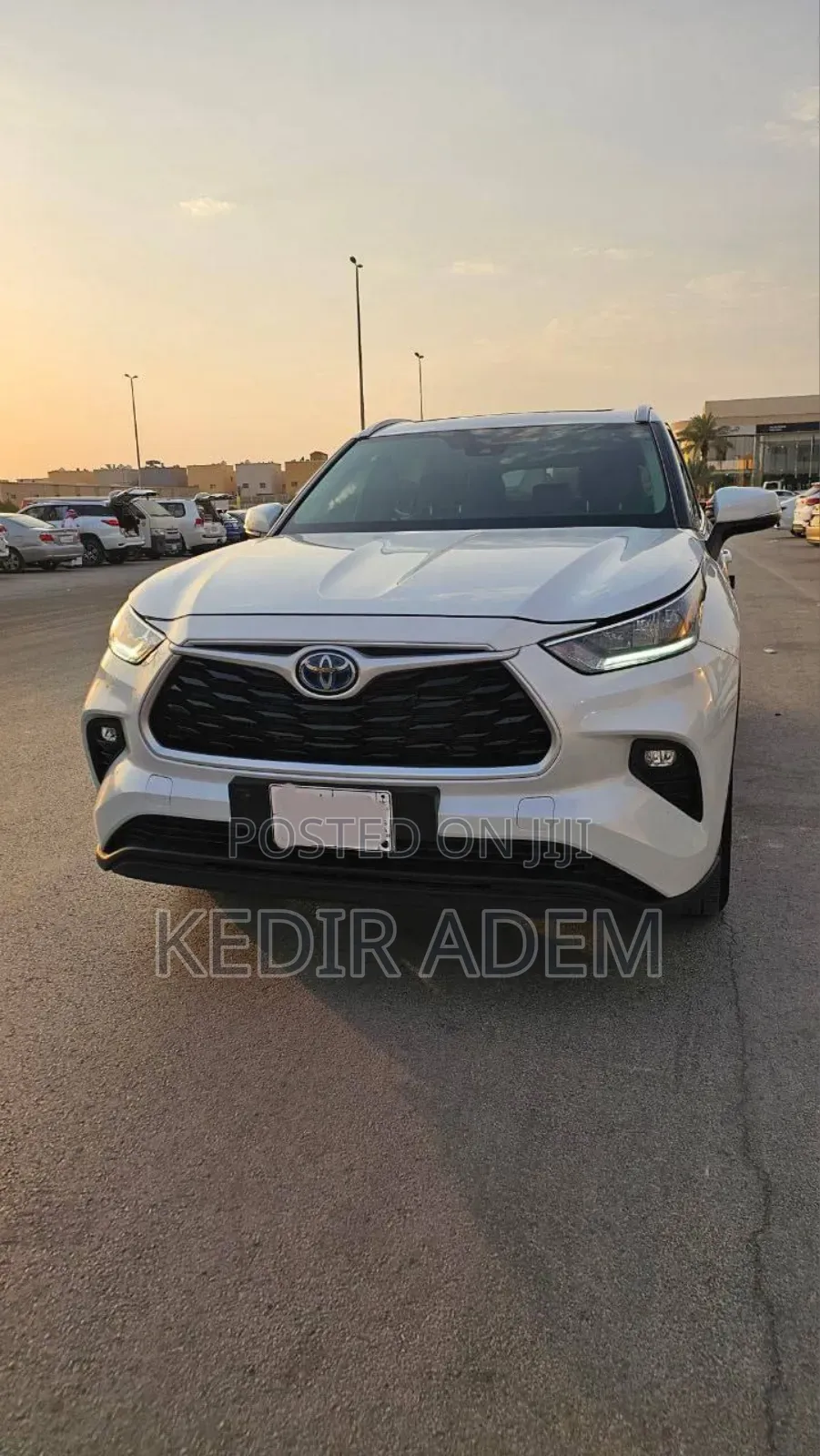 New Toyota Highlander Hybrid 2025 White