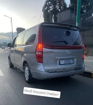 Hyundai Starex 2015 Gray