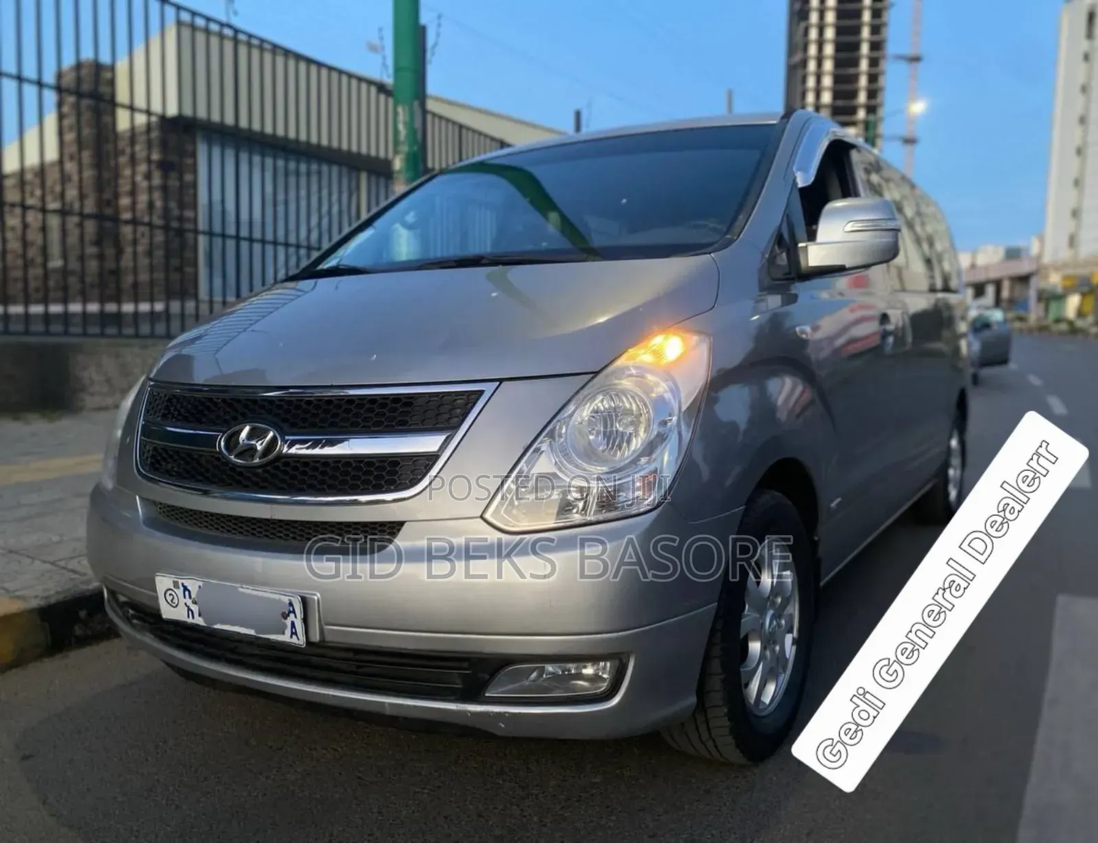 Hyundai Starex 2015 Gray