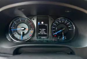 Toyota Hilux 2021 Gray