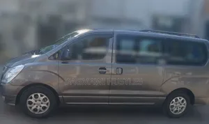 Hyundai H1 2012 Brown