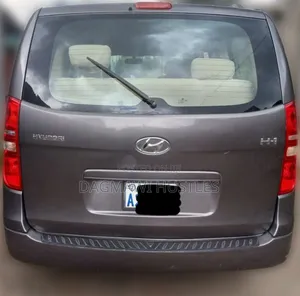 Hyundai H1 2012 Brown