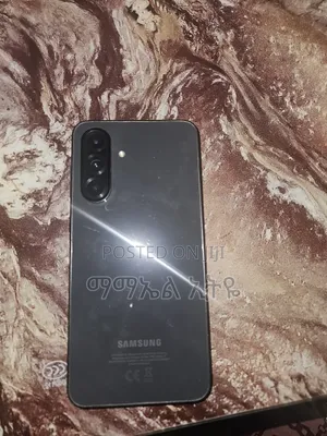 Photo - New Samsung Galaxy A36 128 GB Black