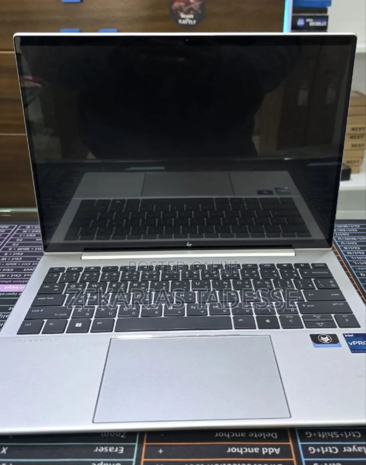 New Laptop HP Elite Dragonfly G4 16GB Intel Core I7 SSD 512GB