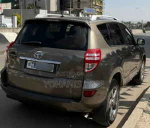 Toyota RAV4 2012 Beige