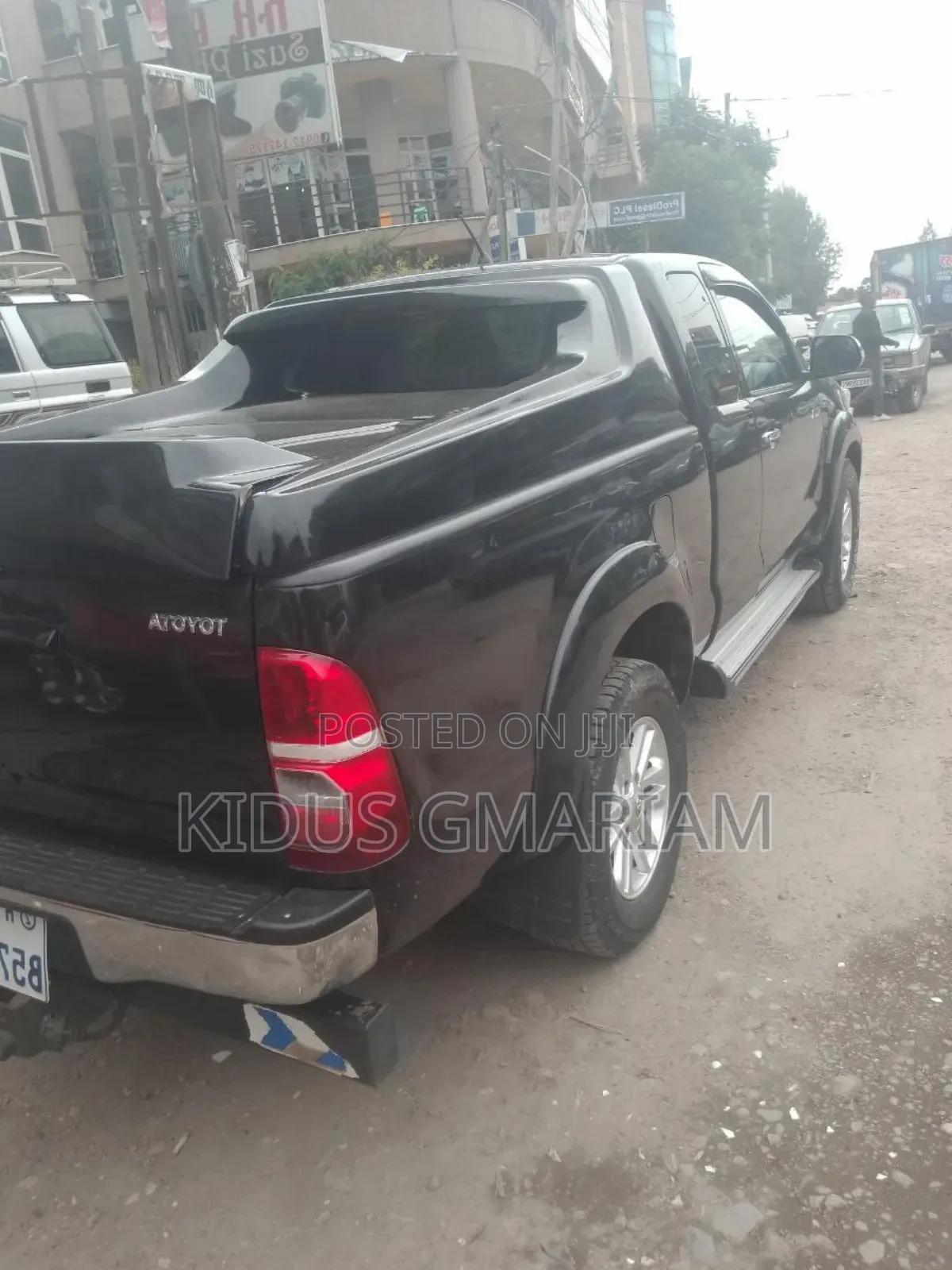 Toyota Hilux 2015 Black