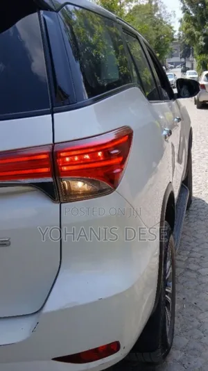 Toyota Fortuner 2020 Beige